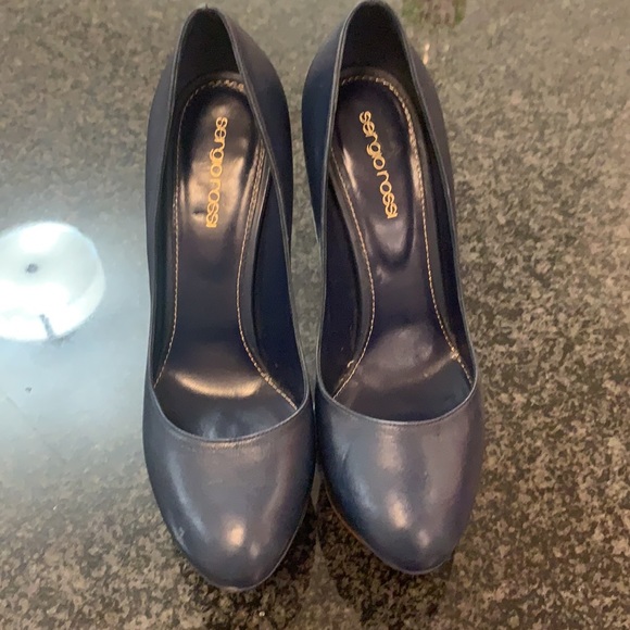 Gorgeous Sergio Rossi pumps - Picture 10 of 11